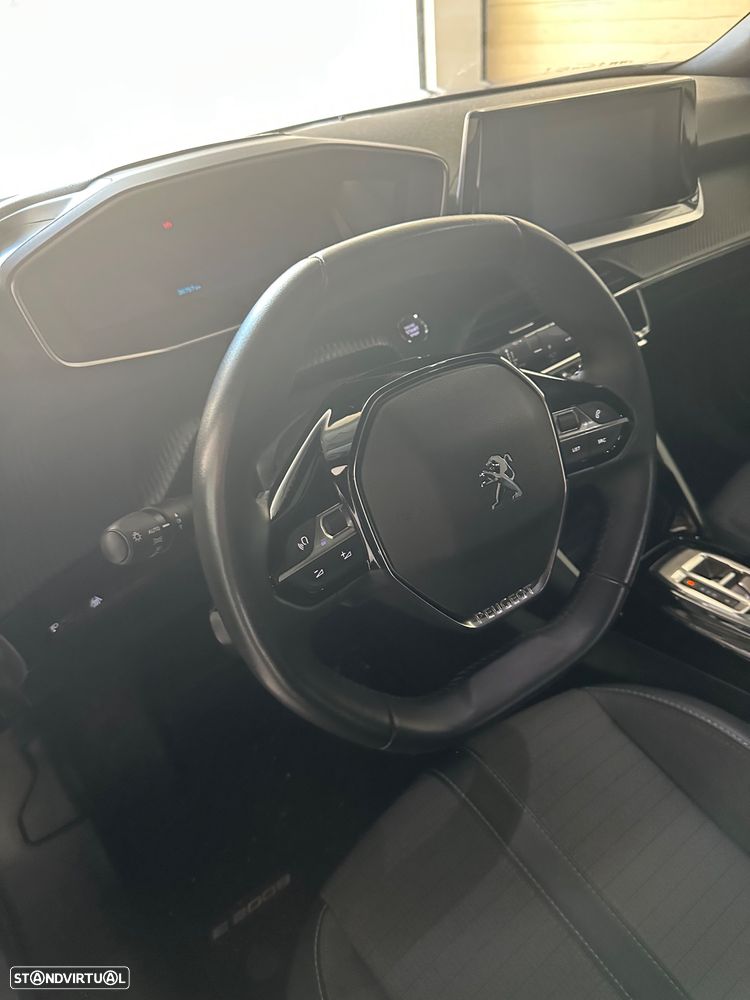 Peugeot 2008 - 7