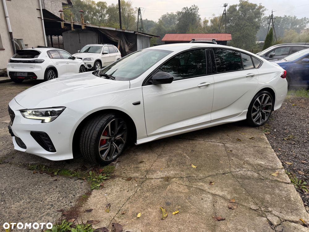 Opel Insignia 2.0 T 4x4 GSi S&S - 40