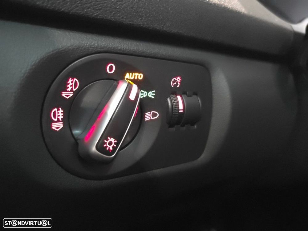 Audi A3 Sportback 1.6 TDI Attraction - 29