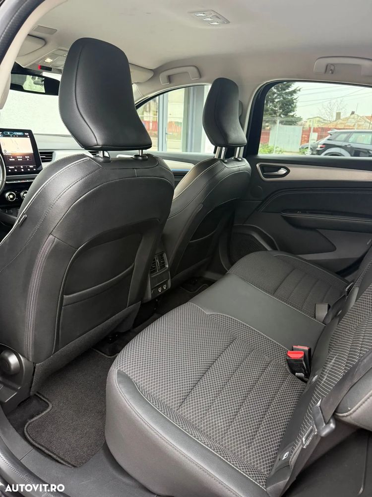 Renault Arkana E-TECH 145 INTENS - 8