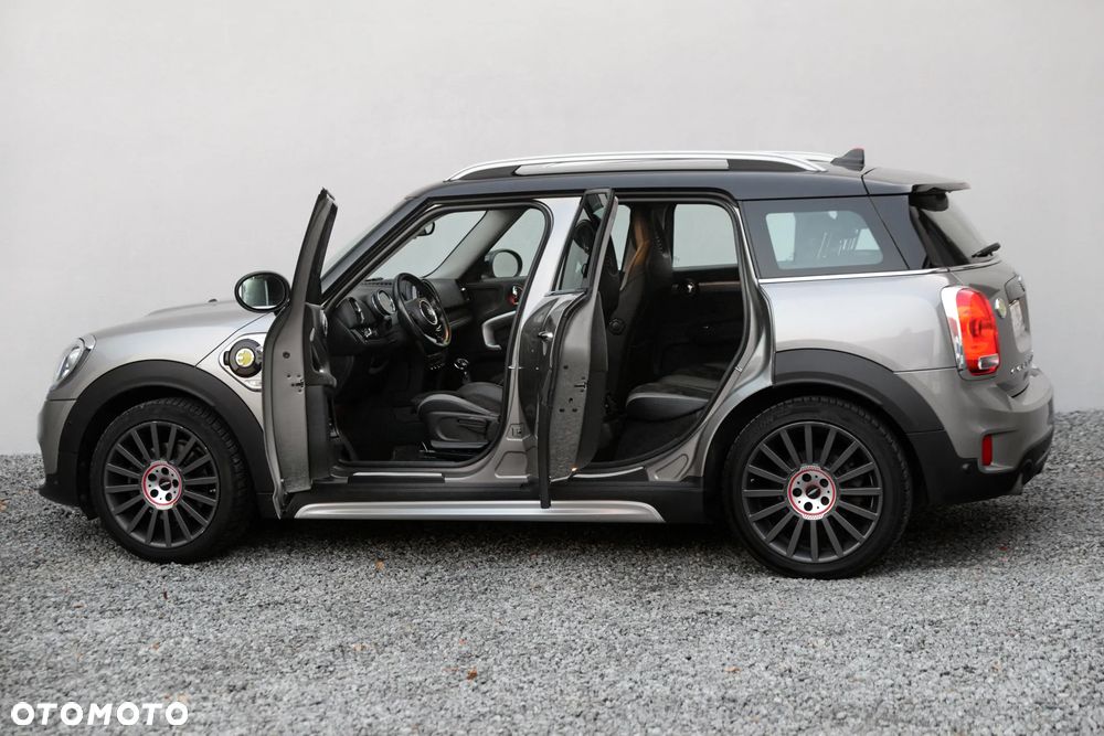 MINI Countryman Cooper SE ALL4 John Cooper Works Trim - 22