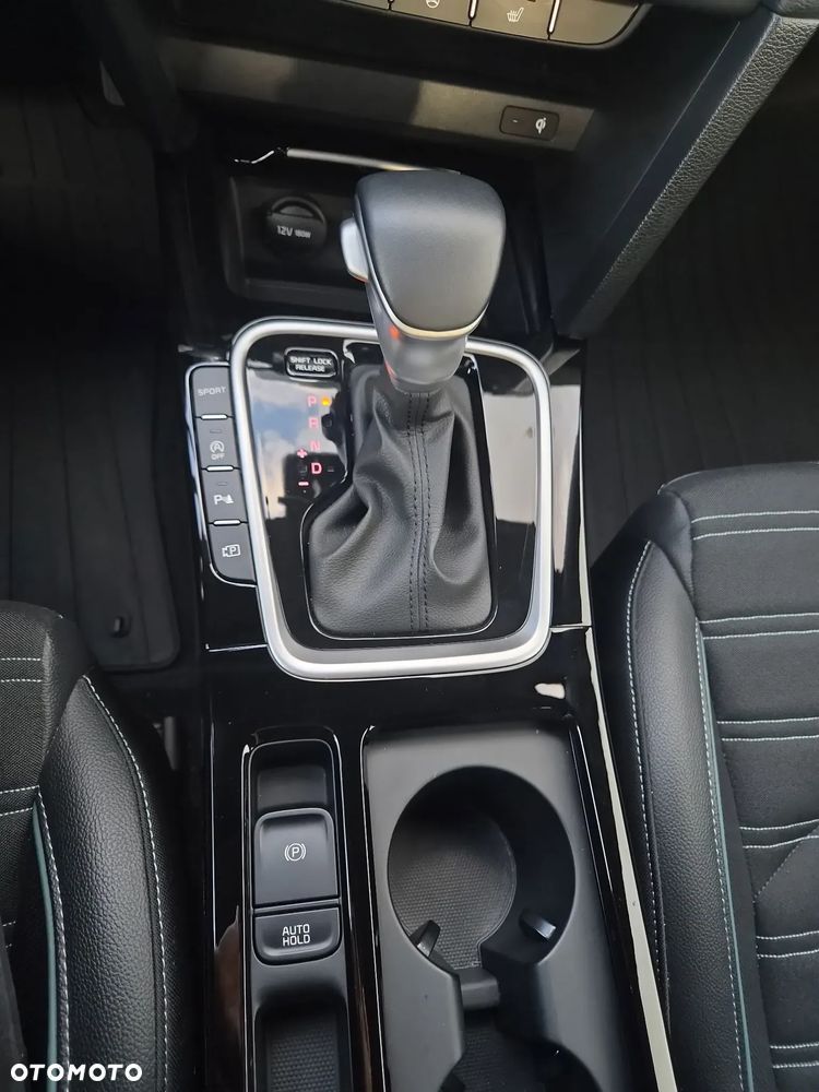 Kia XCeed 1.6 T-GDI Tribute DCT - 18