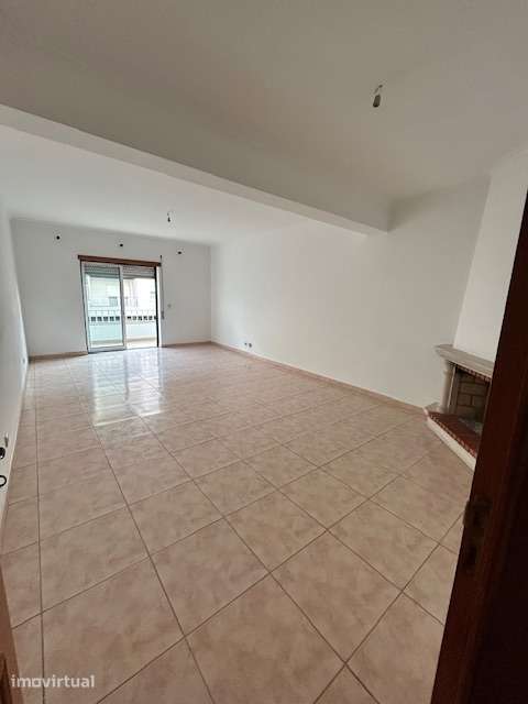 Apartamento T3 com garagem e terraço em Leiria - Grande imagem: 4/17