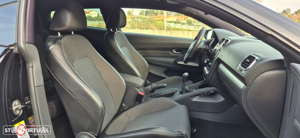 VW Scirocco 2.0 TDI Sport - 23