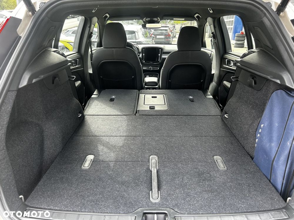 Volvo XC 40 - 18