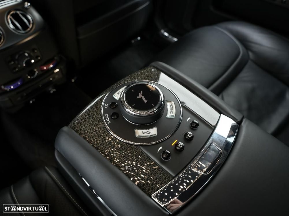 Rolls Royce Ghost Black Badge - 31