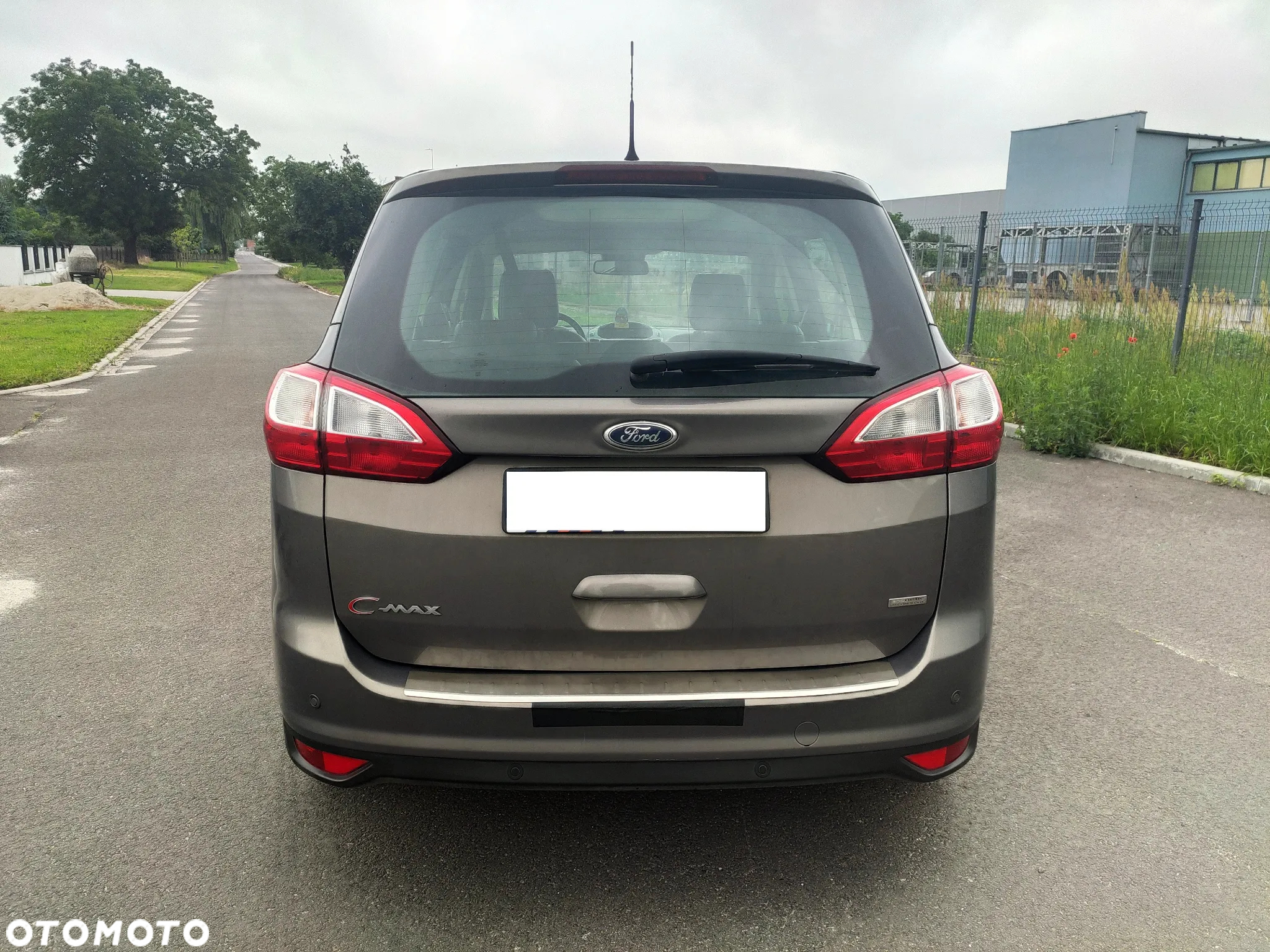 Ford Grand C-MAX 1.0 EcoBoost Start-Stopp-System Titanium - 2