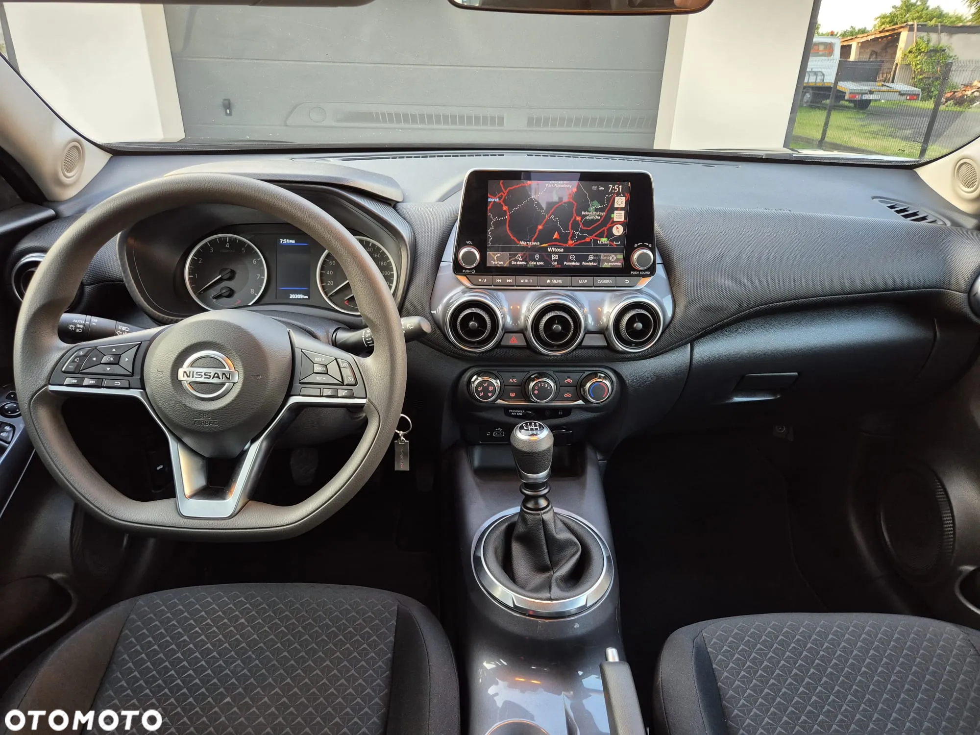 Nissan Juke 1.0 DIG-T Tekna - 13
