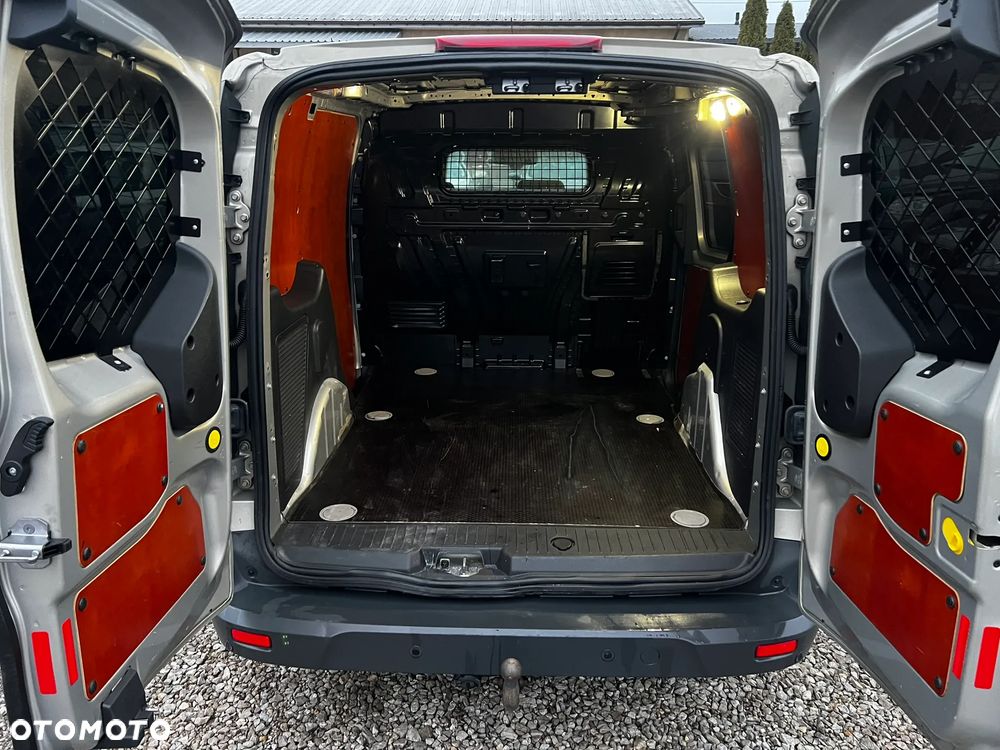 Ford Transit Connect - 8