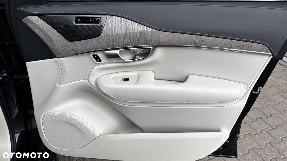 Volvo XC 90 B5 D AWD Ultimate Bright 7os - 31