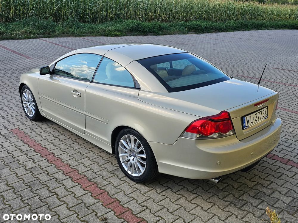 Volvo C70 2.4D5 Summum - 2