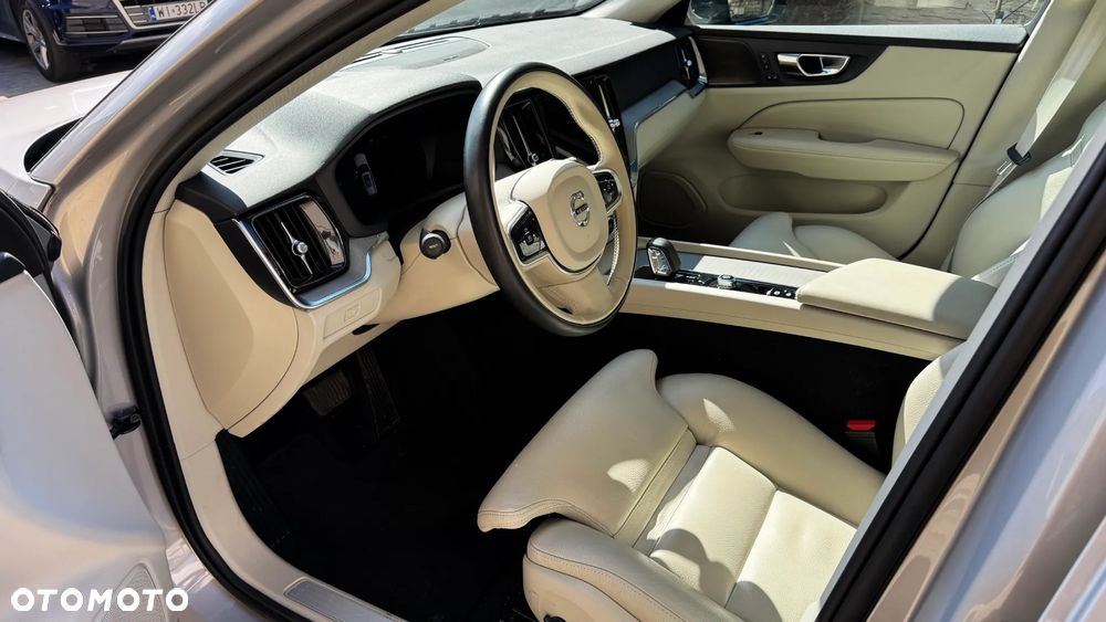 Volvo V60 B4 D Ultimate Bright - 21