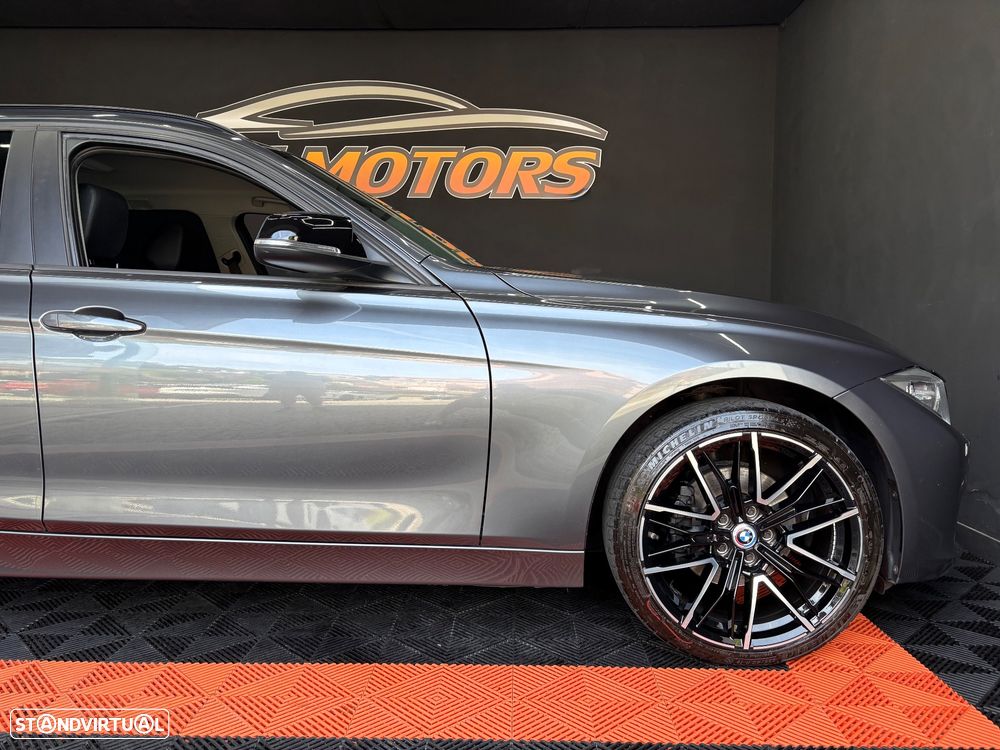 BMW 320 d xDrive Aut. Sport Line - 23