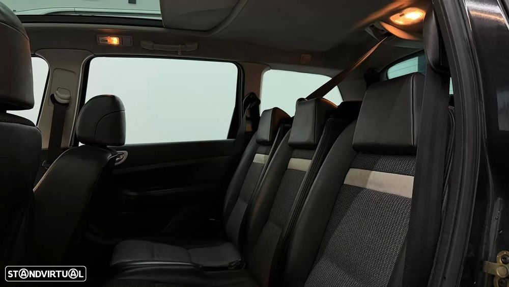 Peugeot 307 SW 1.6 HDi - 21