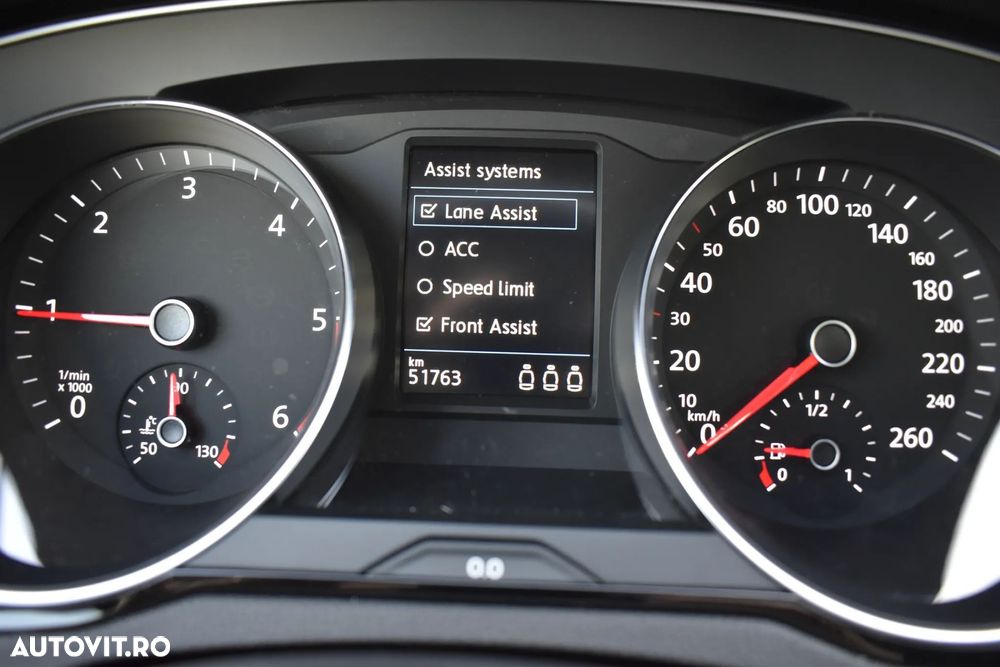 Volkswagen Passat 2.0 TDI DSG Highline - 13