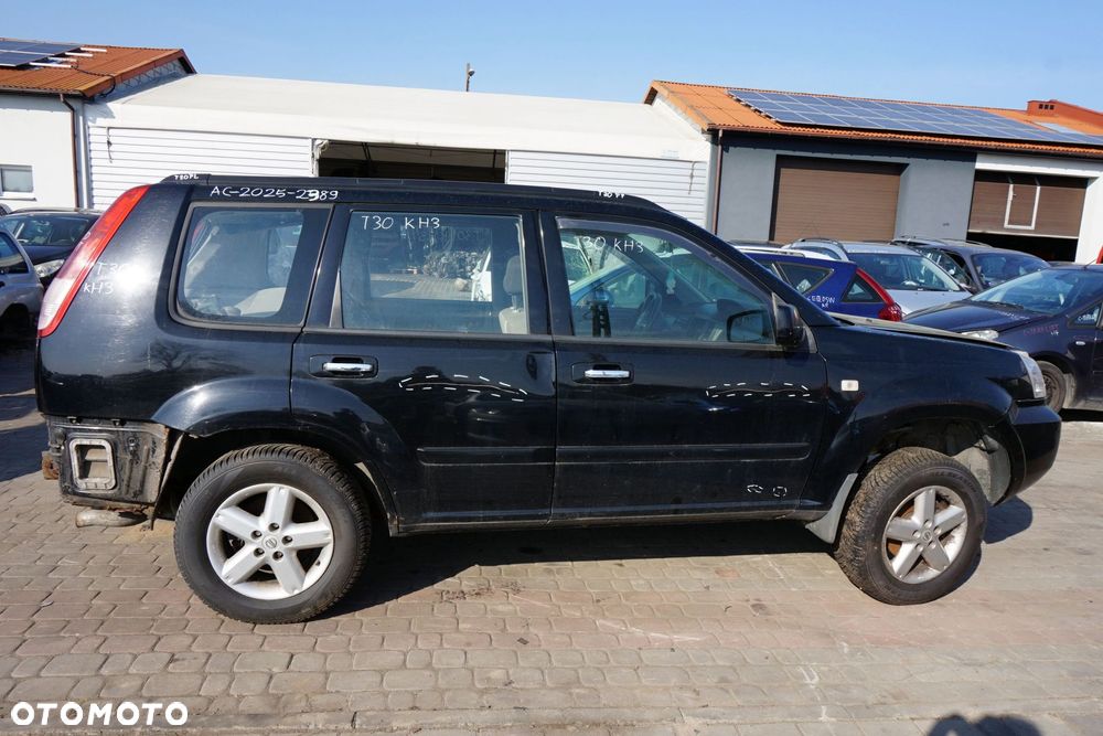 NISSAN X-TRAIL T30 I 2006 KH3 2.0 16V QR20DE 140KM 2WD MT5 CZARNY na części - 6