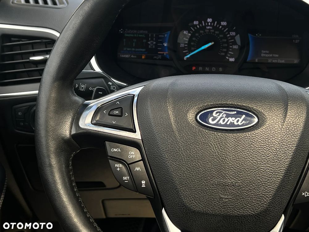 Ford Edge - 16