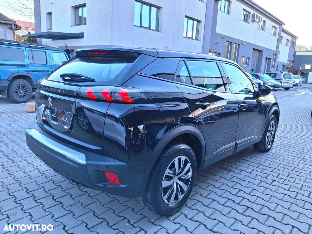 Peugeot 2008 1.2 L PureTech STT Active - 5