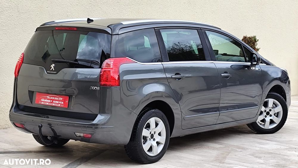 Peugeot 5008 - 3