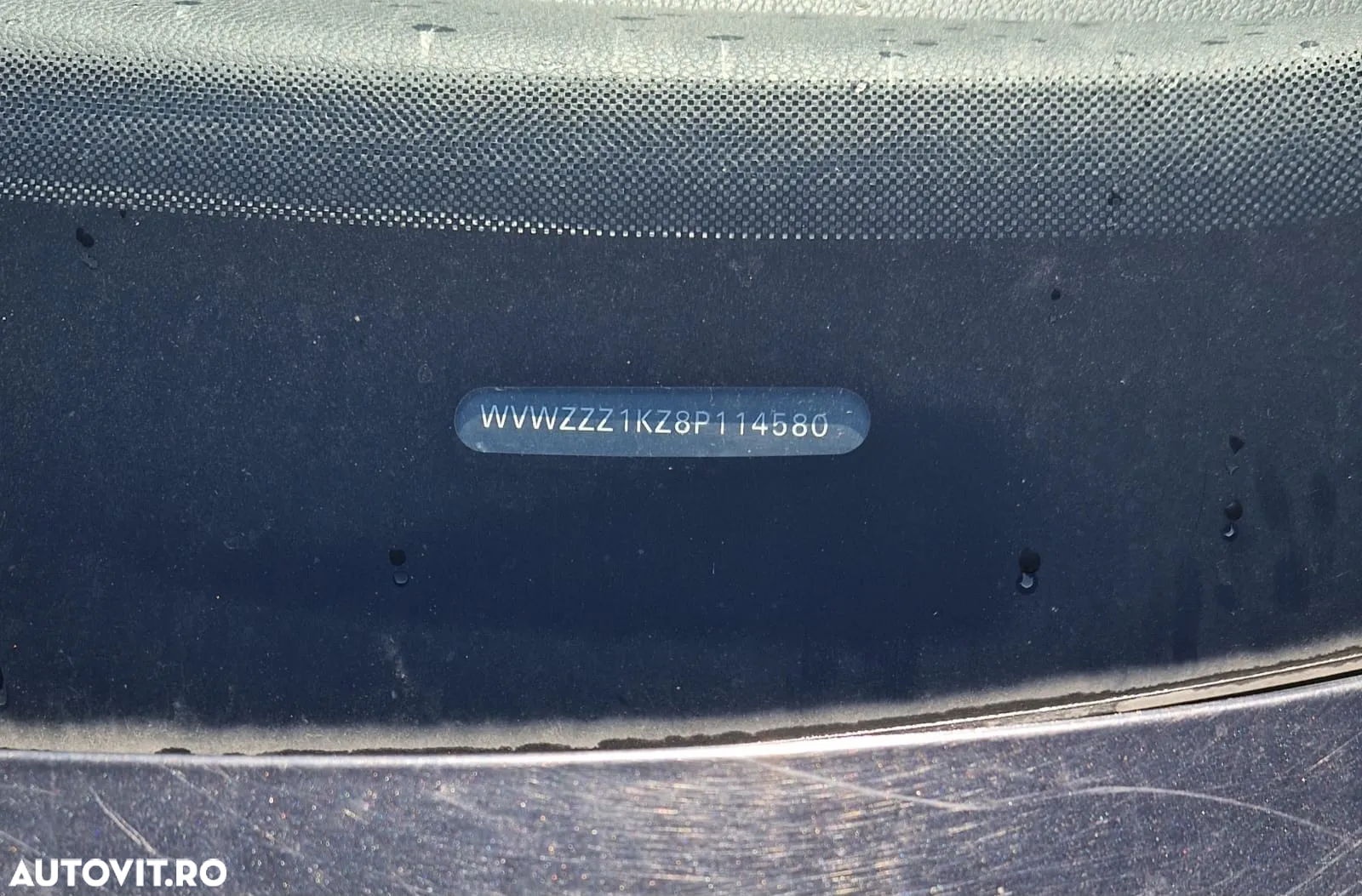 Volkswagen Golf - 6