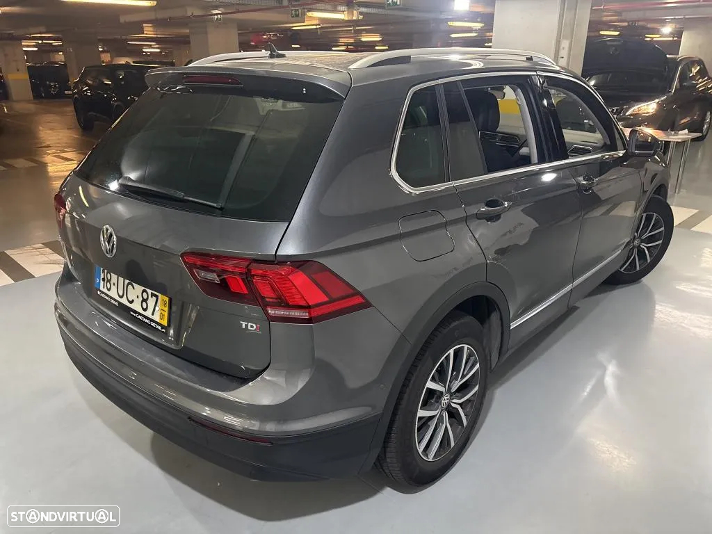 VW Tiguan 1.6 TDI Confortline - 3