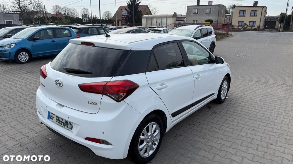 Hyundai i20 1.1 CRDi - 4