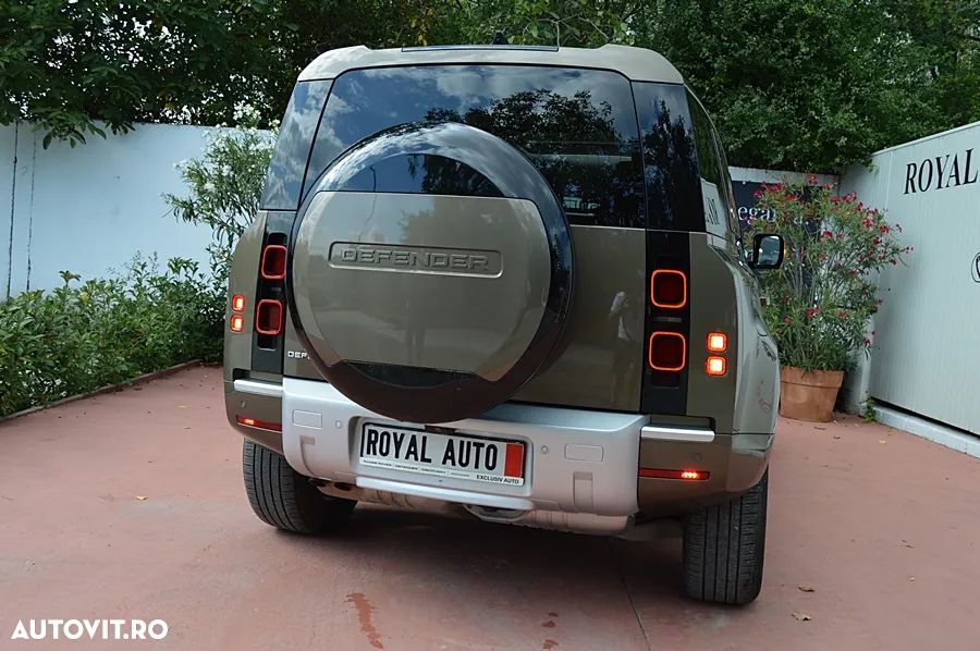 Land Rover Defender - 4