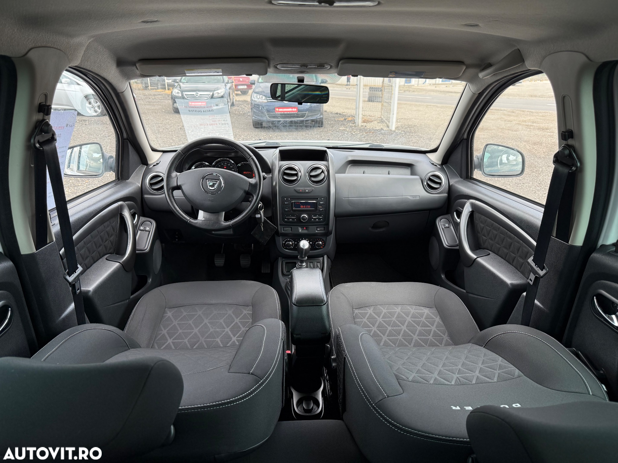 Dacia Duster 1.5 dCi 4x2 Ambiance - 8