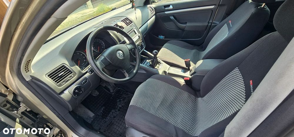 Volkswagen Jetta 1.6 Comfortline - 10