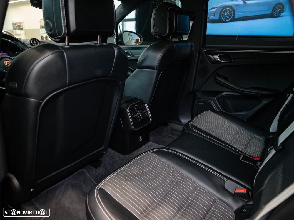 Porsche Macan T PDK - 33