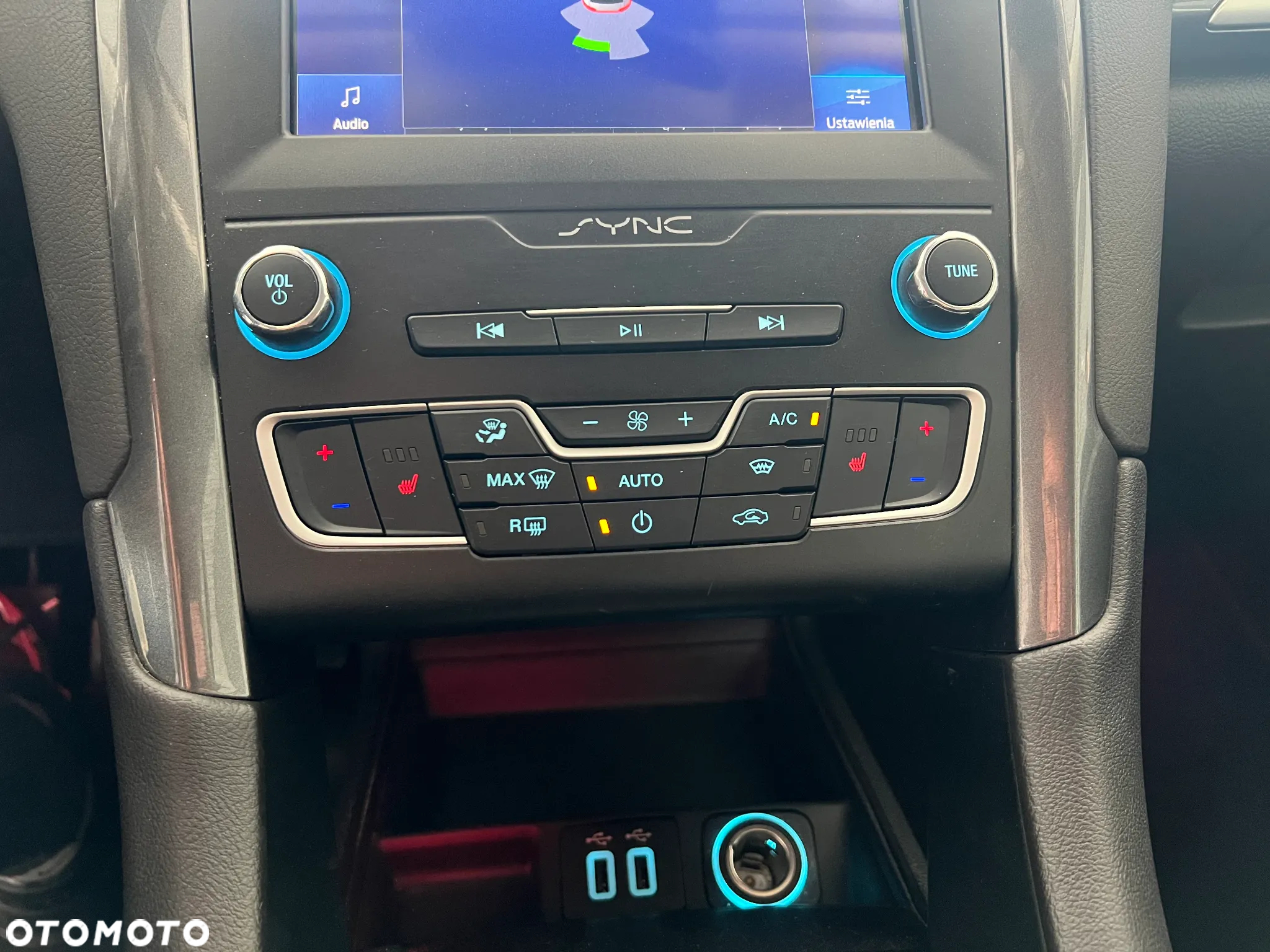 Ford Mondeo 2.0 EcoBlue Titanium - 32