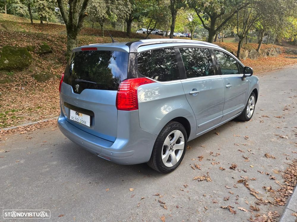 Peugeot 5008 HDI FAP 110 EGS6 Premium - 6