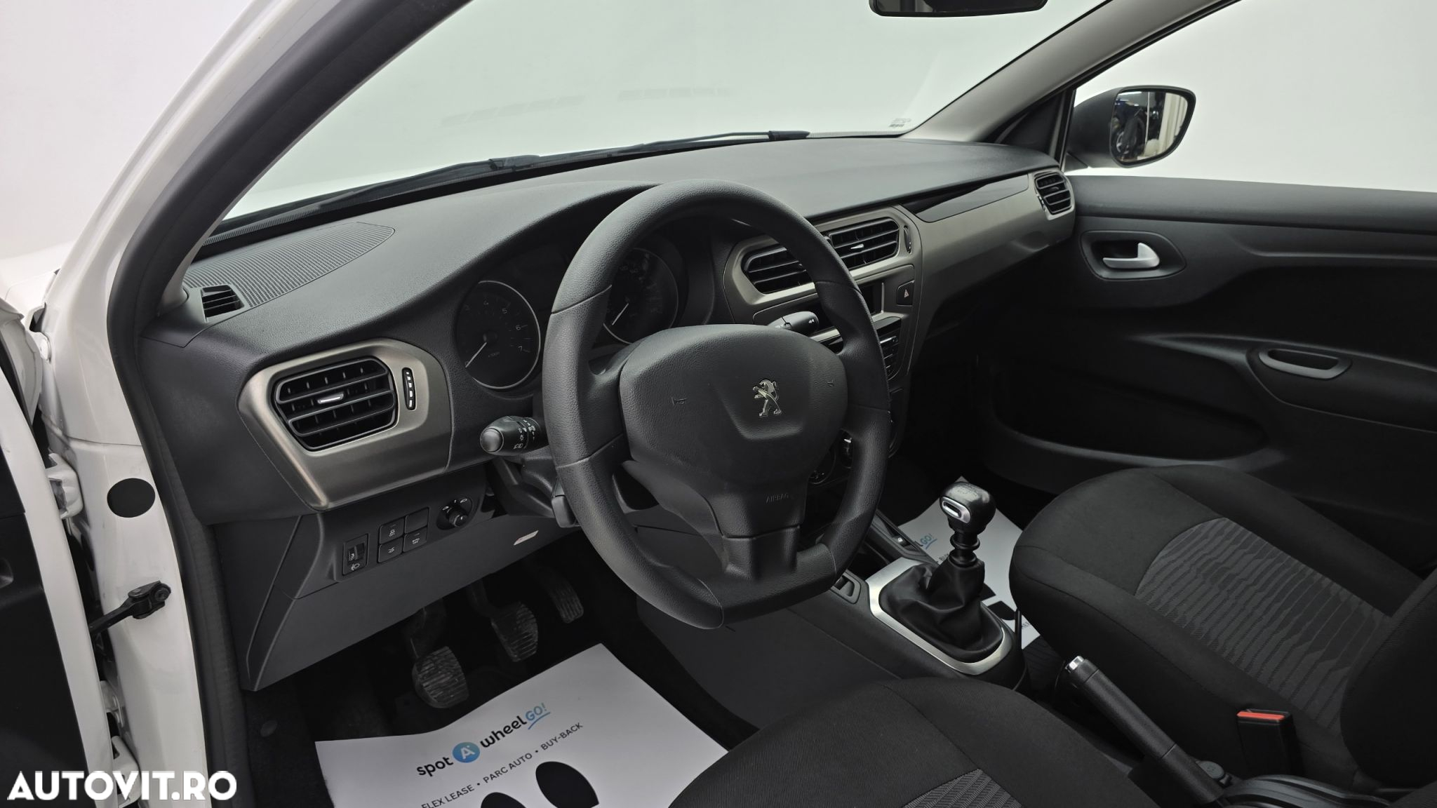 Peugeot 301 1.5 BlueHDI FAP Active - 12