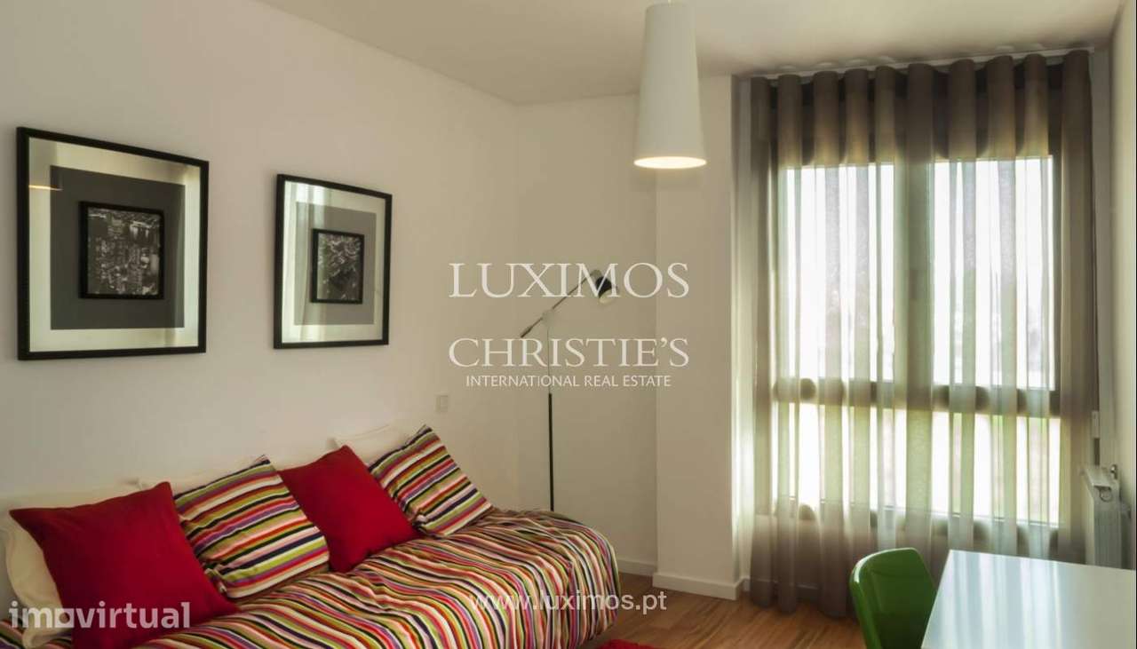 Apartamento T2 para arrendamento junto à Boavista no Porto - Grande imagem: 2/6