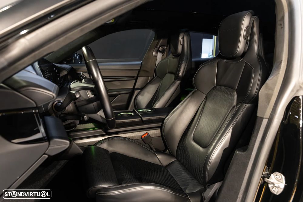 Porsche Taycan Cross Turismo Turbo S - 53