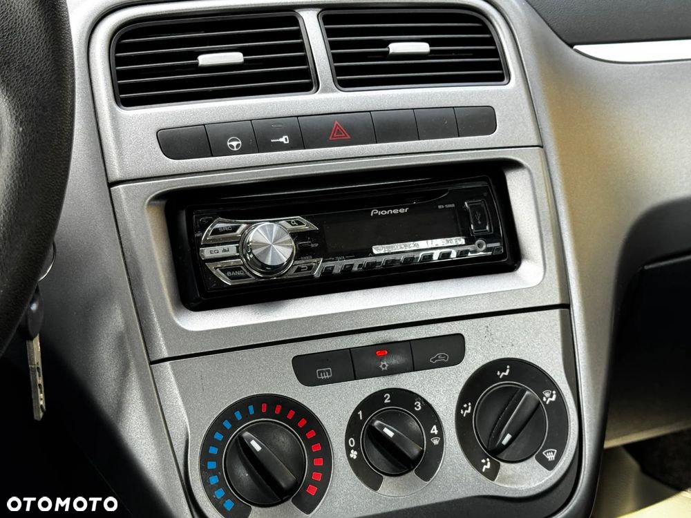 Fiat Punto 1.2 Easy - 10