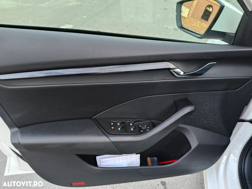 Skoda Octavia 2.0 TDI DSG Style - 8