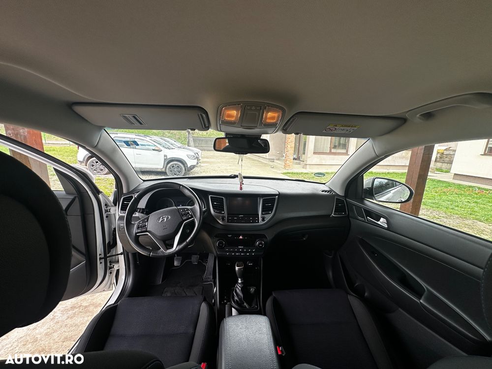 Hyundai Tucson 2.0 CRDI 4WD Intro Edition - 15