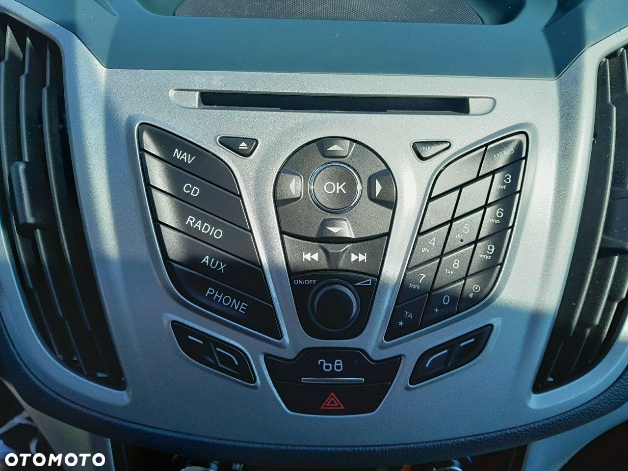 Ford Grand C-MAX - 24