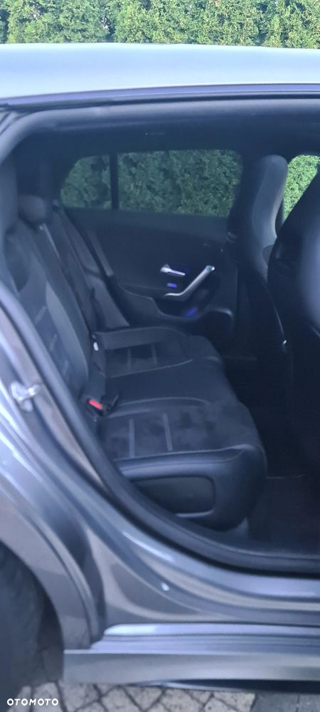 Mercedes-Benz CLA 220 d Edition 1 8G-DCT - 38