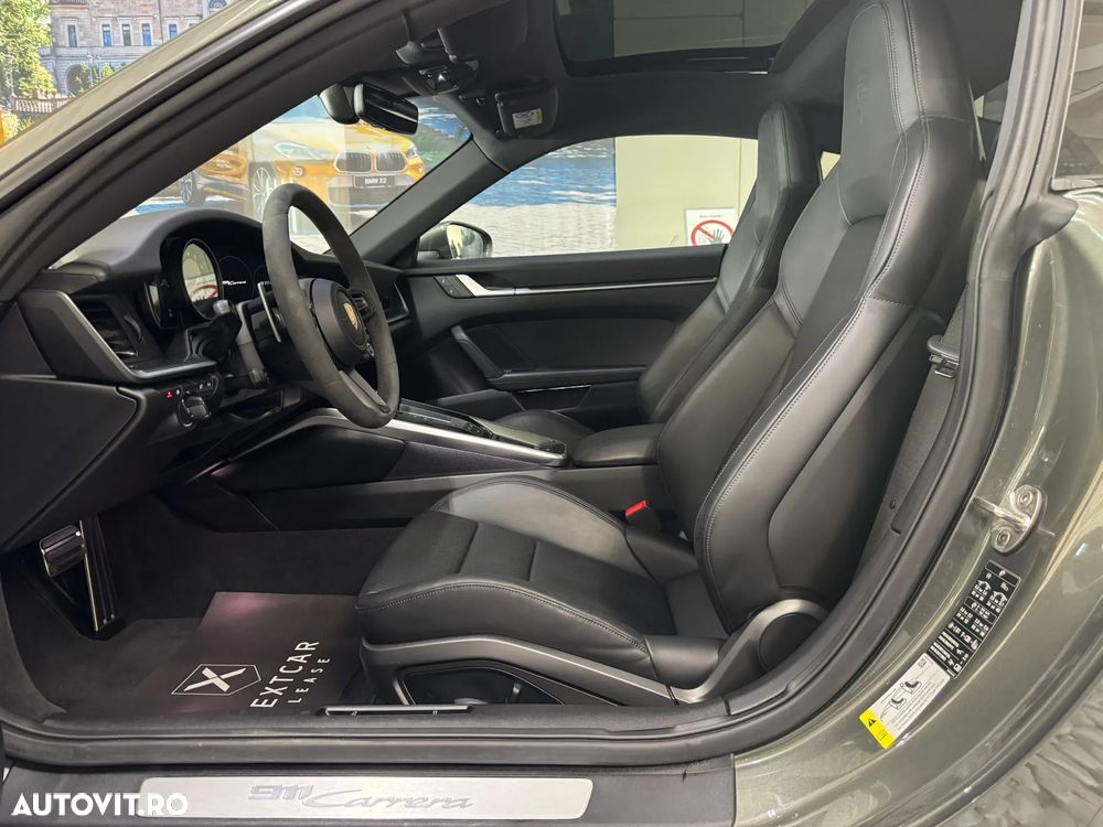 Porsche 911 Carrera PDK - 8