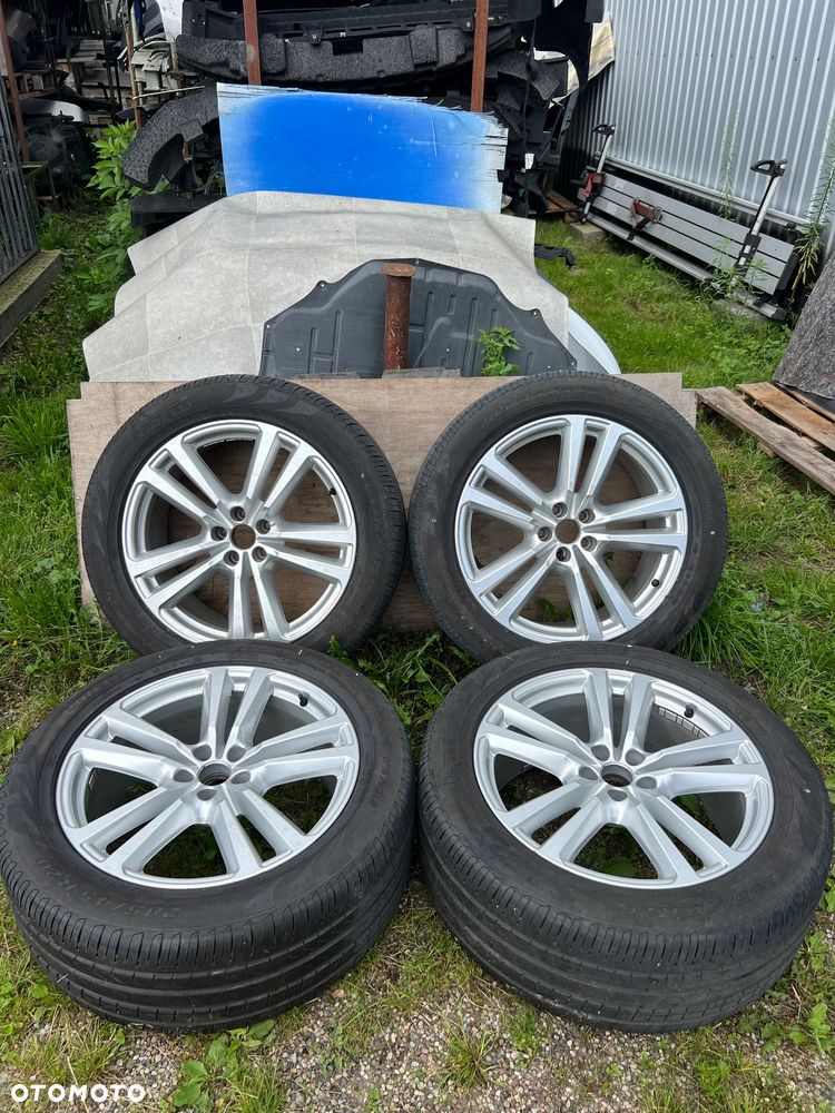 Audi Q7 koła letnie 285/45 R20 - 1