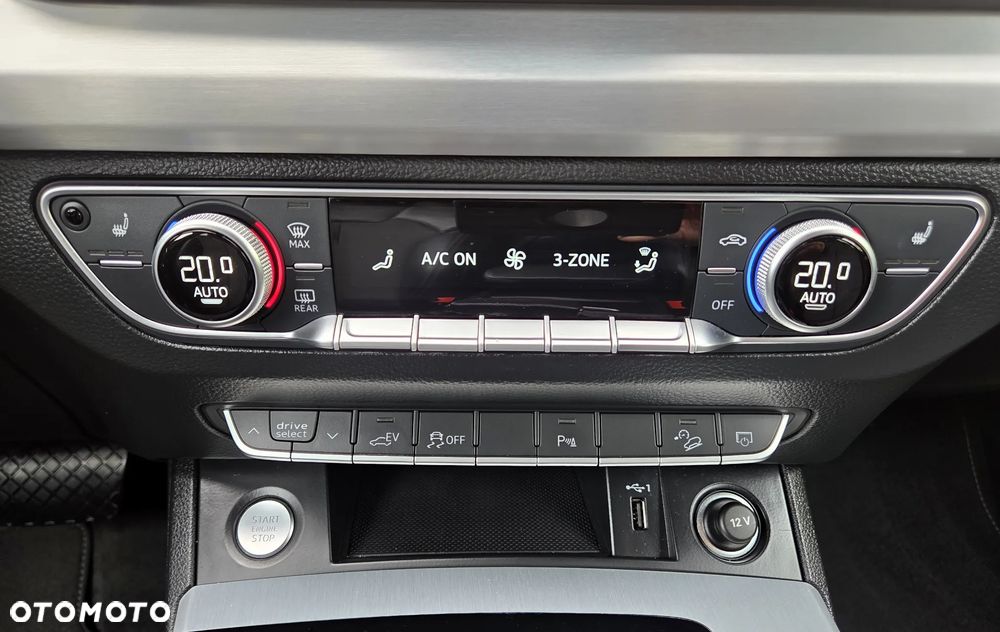 Audi Q5 55 TFSIe quattro S tronic S line - 30