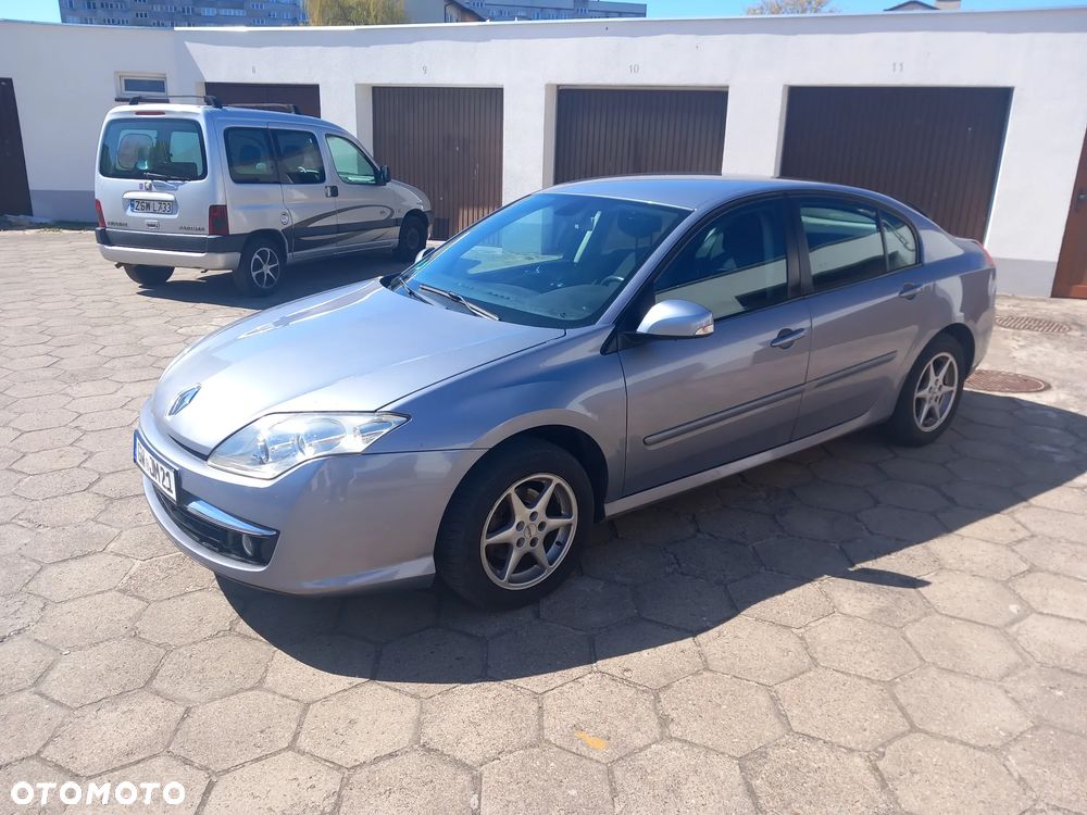 Renault Laguna 1.6 Emotion - 10
