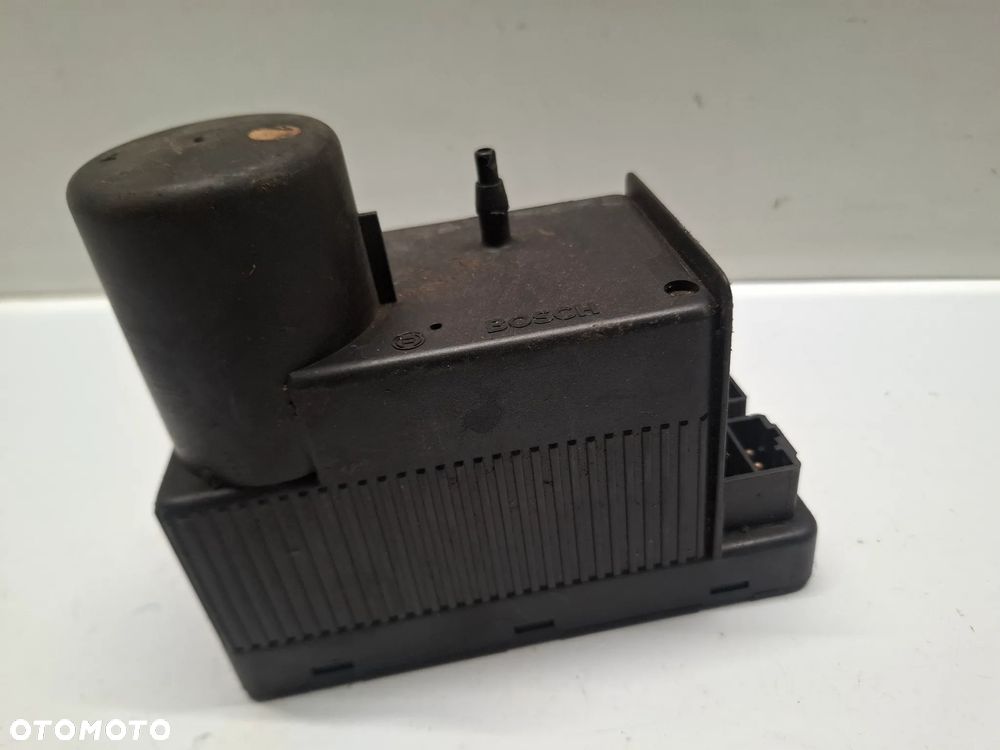 POMPKA CENTRALNEGO ZAMKA MERCEDES C W202 SLASK WYSYLKA VAT - 1