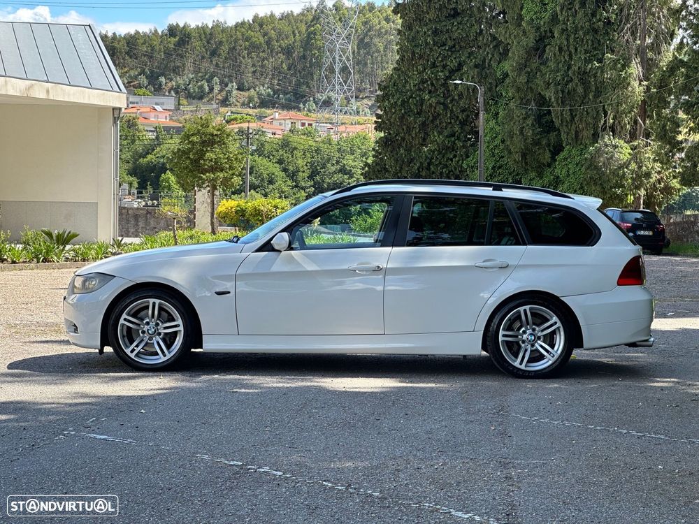 BMW 320 d Sport - 16