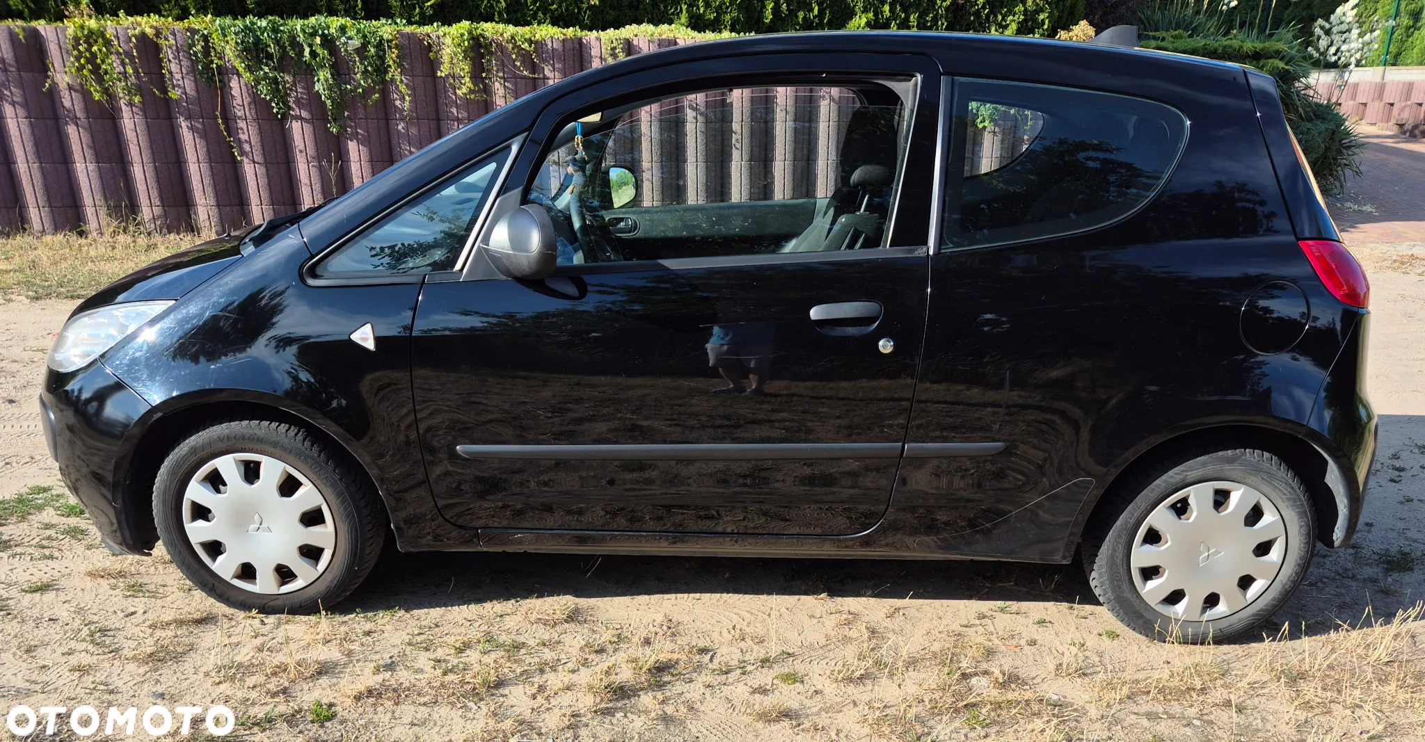 Mitsubishi Colt - 5
