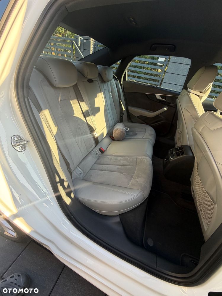 Audi A4 Limousine 2.0 TFSI Quattro S tronic - 23