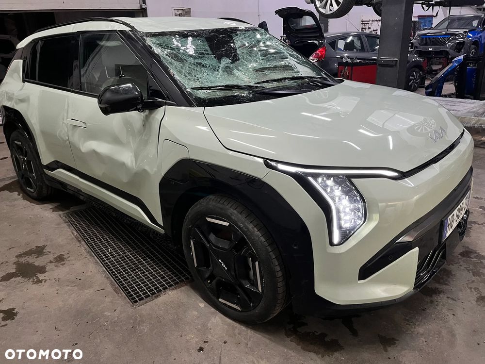 Kia EV3 81,4-kWh FWD GT-Line - 8