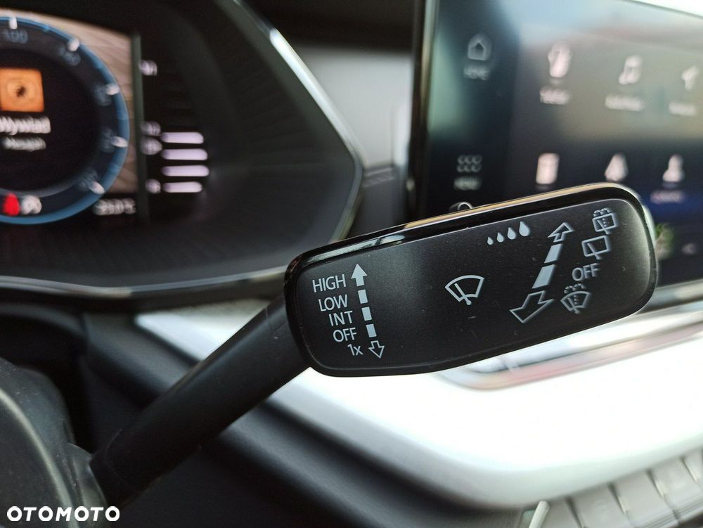 Skoda Octavia 2.0 TDI Business DSG - 25